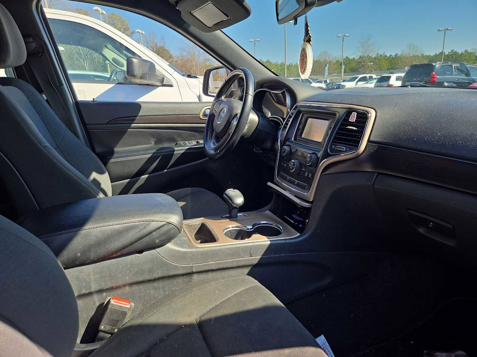 Used 2014 Jeep Grand Cherokee Laredo image 5