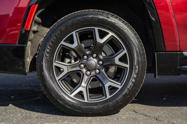 Used 2024 Jeep Wagoneer L Series III w/ Flexible Seating Group image 37