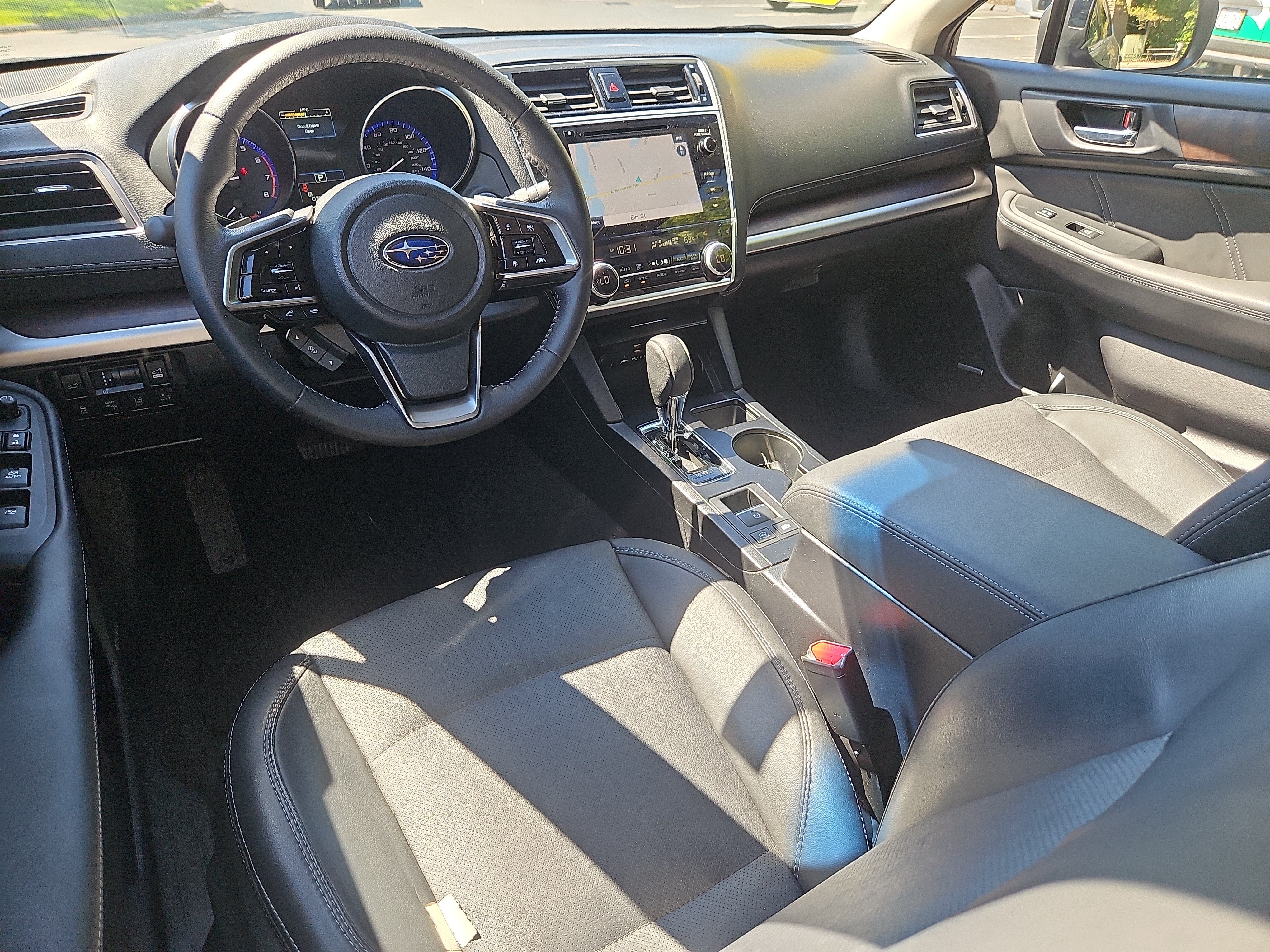 Used 2019 Subaru Outback 2.5i Limited AWD/4WD image 2