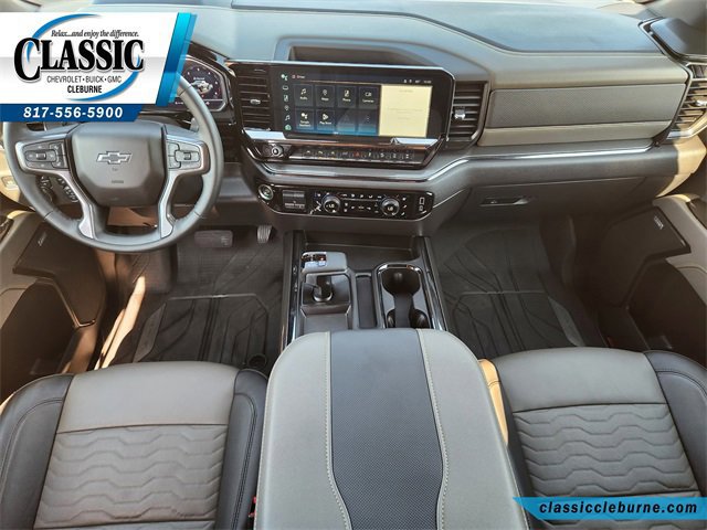 Used 2024 Chevrolet Silverado 1500 ZR2 w/ Technology Package image 2