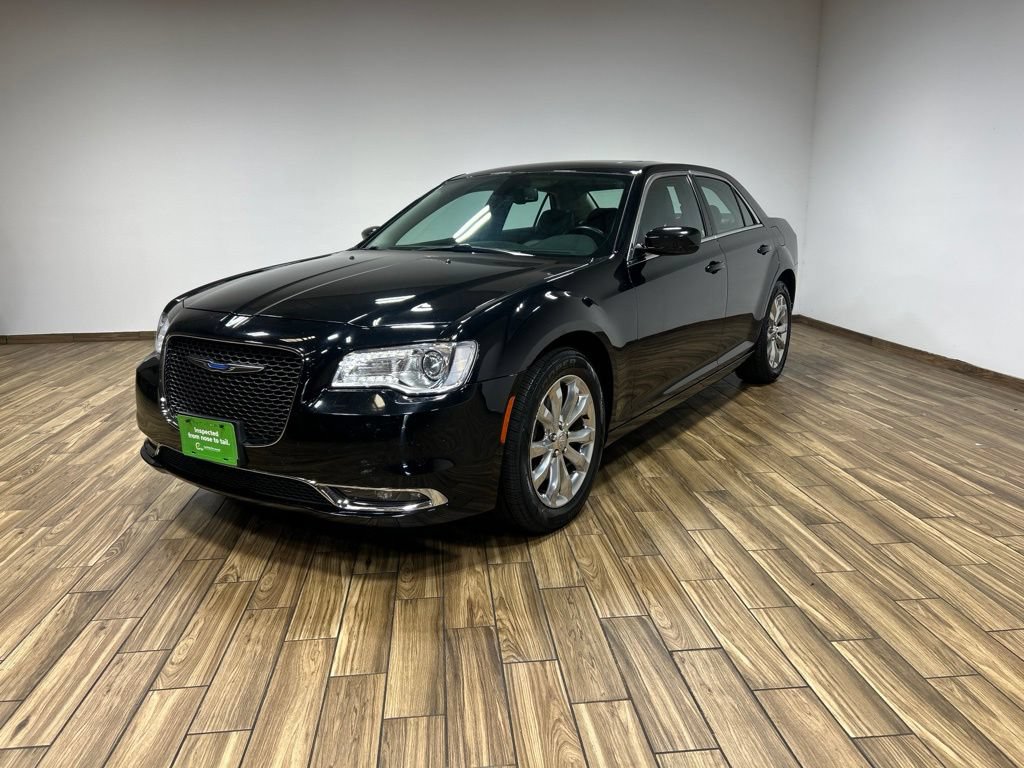 Certified 2018 Chrysler 300 Touring L AWD/4WD image 25