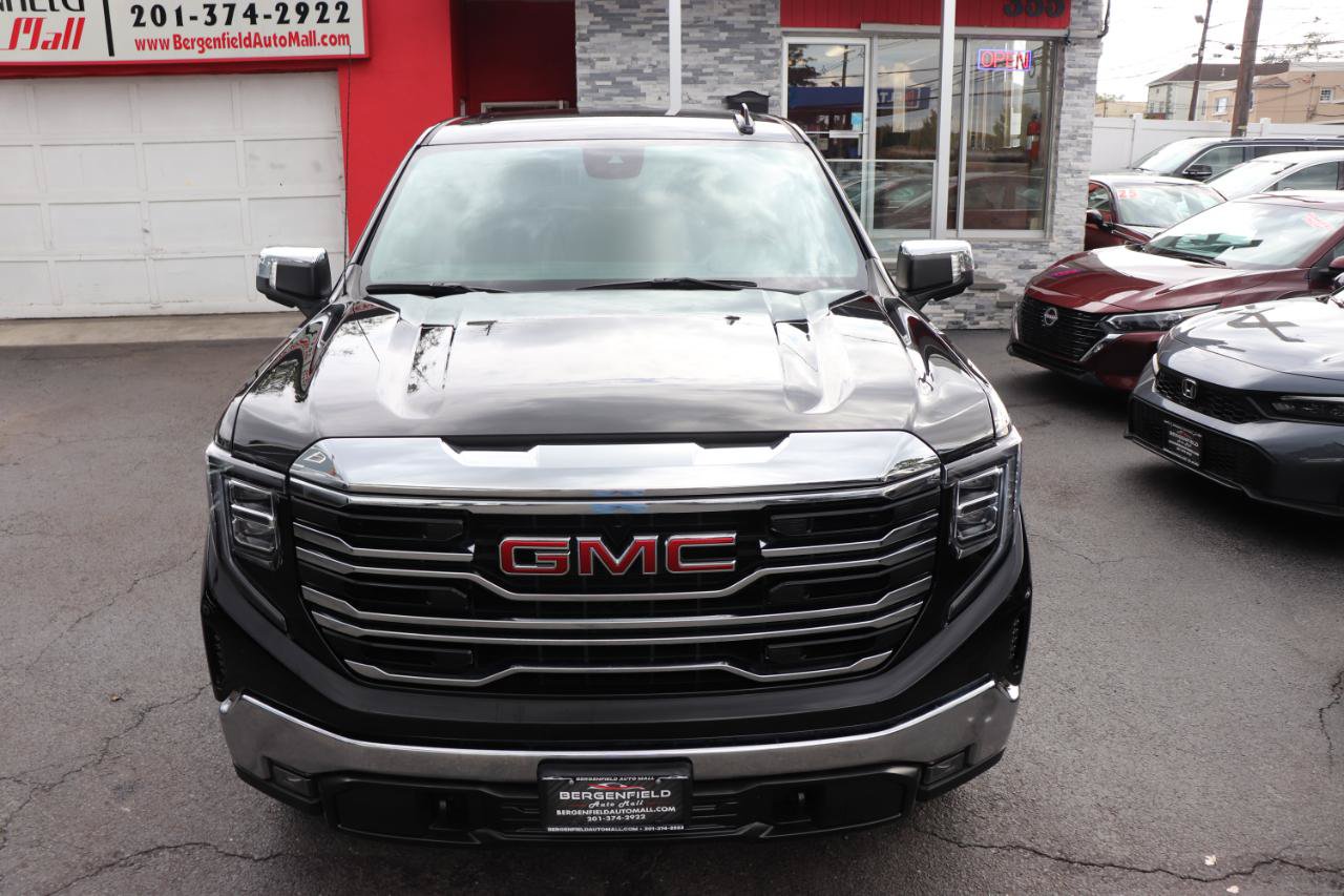 Used 2024 GMC Sierra 1500 SLT AWD/4WD image 9