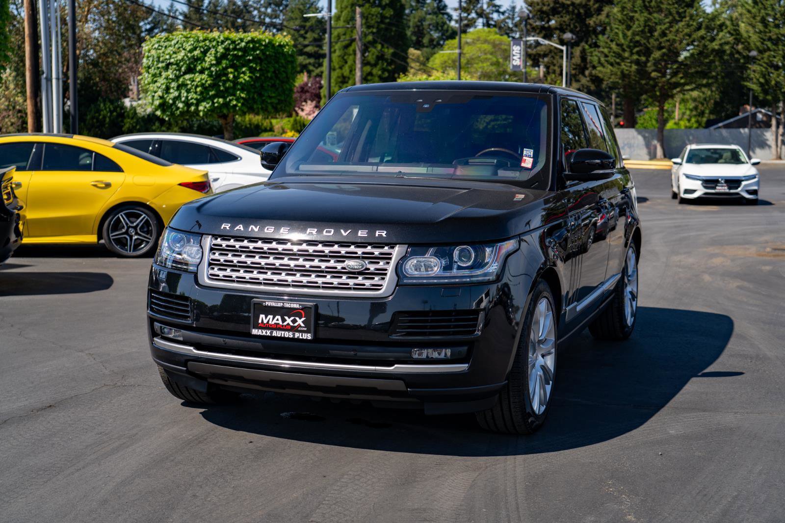 Used 2017 Land Rover Range Rover Supercharged AWD/4WD image 4