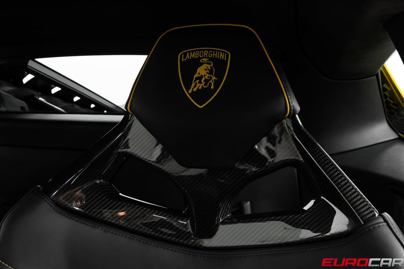 Used 2021 Lamborghini Huracan EVO RWD image 41