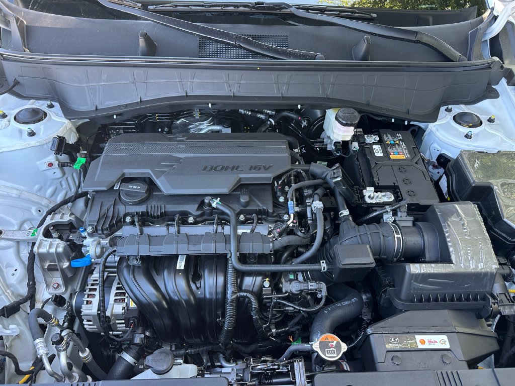 New 2027 Hyundai Kona SE FWD image 24