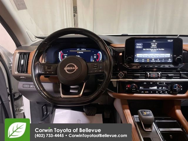 Used 2024 Nissan Pathfinder Platinum image 18