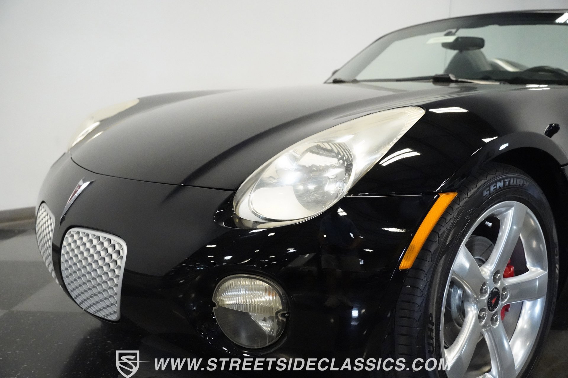 Used 2006 Pontiac Solstice Convertible w/ Premium Package image 18