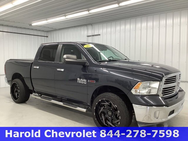 Used 2016 RAM 1500 Classic SLT w/ SLT Plus Dï¿©cor Group