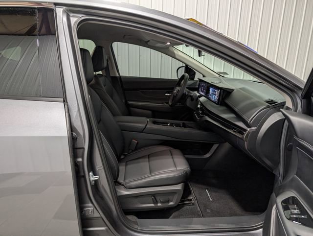 Used 2025 Nissan Murano SV AWD/4WD image 29
