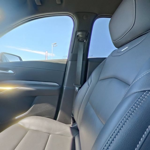 Used 2025 Cadillac XT4 Premium Luxury AWD/4WD image 29