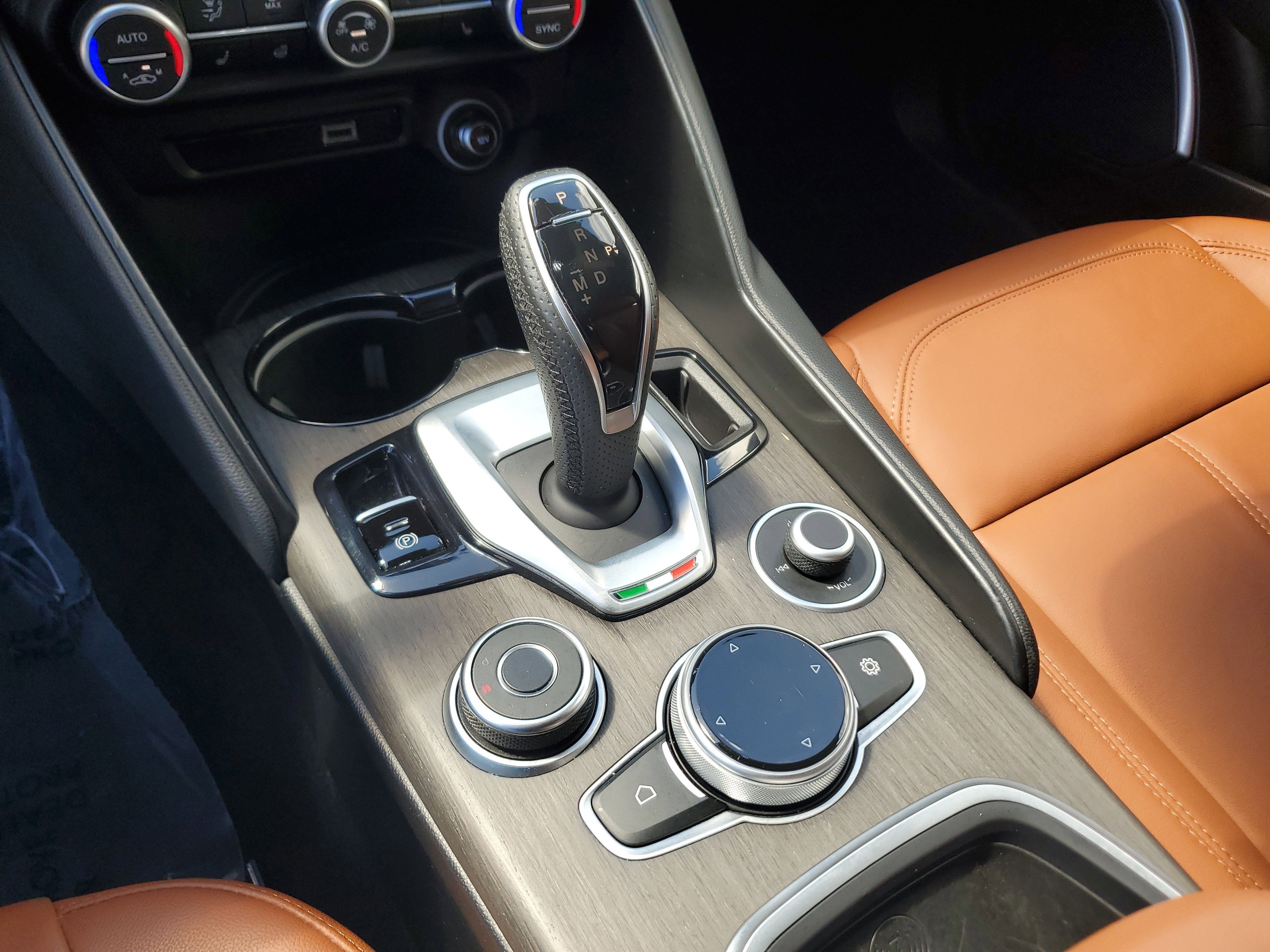 Used 2022 Alfa Romeo Giulia Ti w/ Active Assist Plus Package image 23