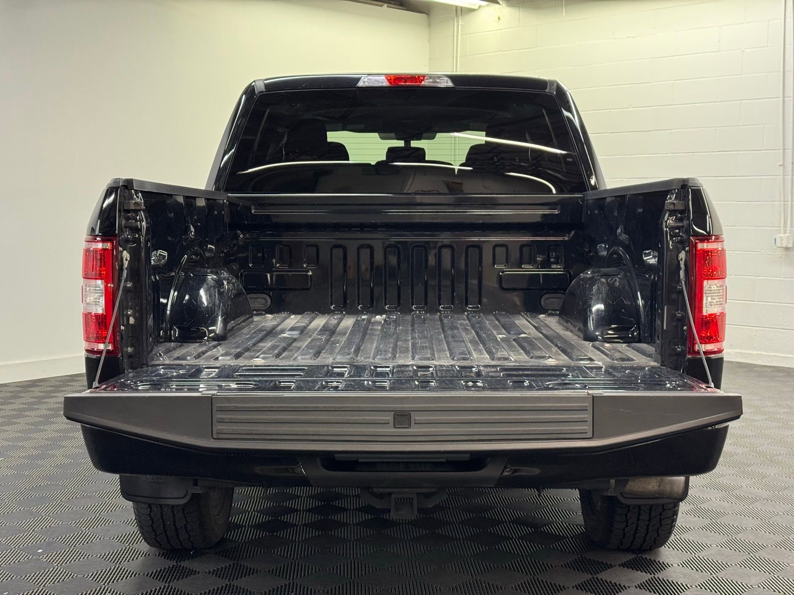 Used 2020 Ford F150 XL w/ Equipment Group 101A Mid image 32