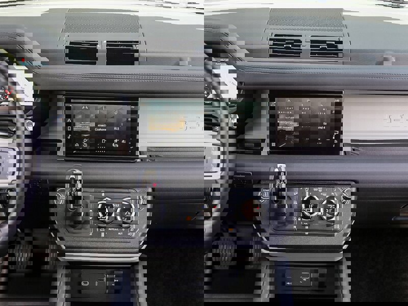 Used 2024 Land Rover Defender 110 S image 18