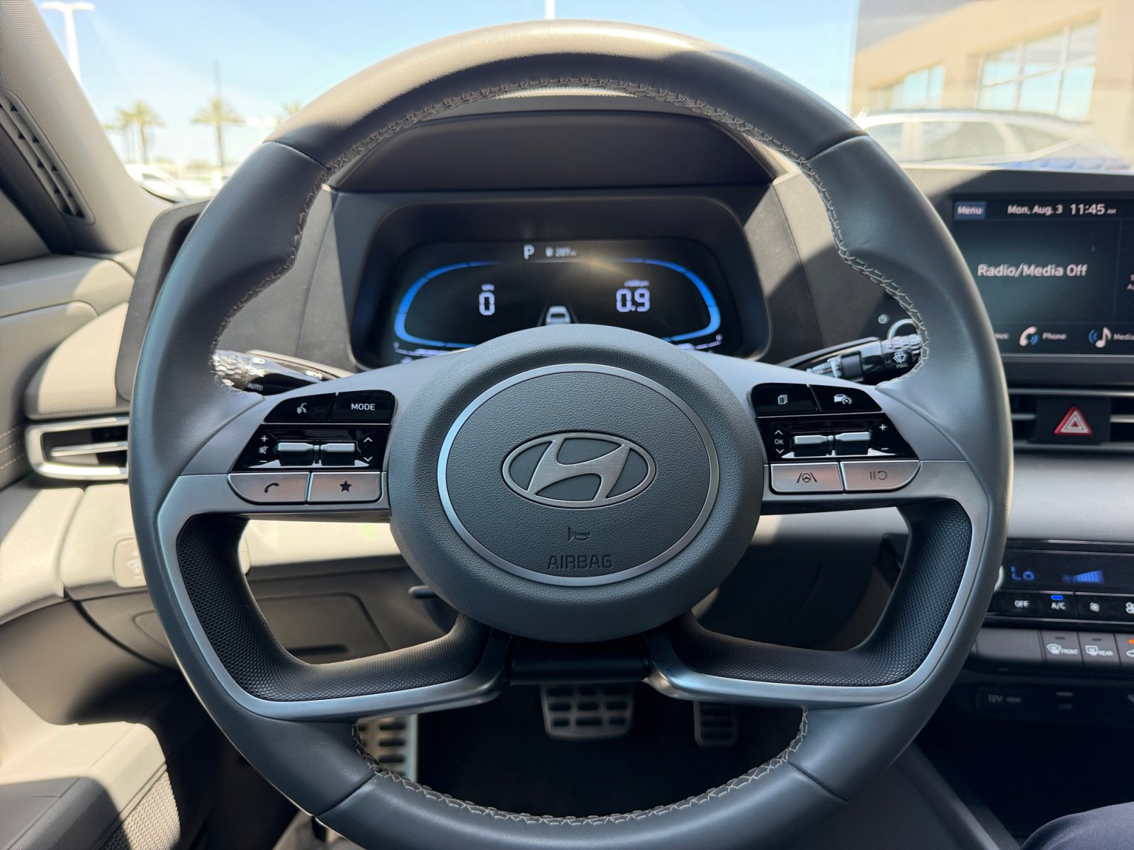 Used 2025 Hyundai Elantra Sport FWD image 9