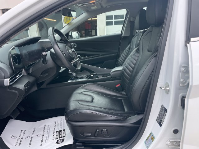 Used 2024 Hyundai Elantra Limited FWD image 19