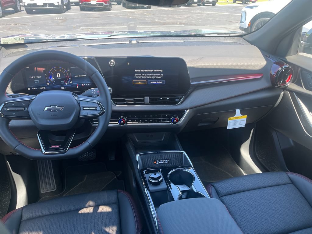 New 2026 Chevrolet Equinox RS w/ Convenience Package III AWD/4WD image 14