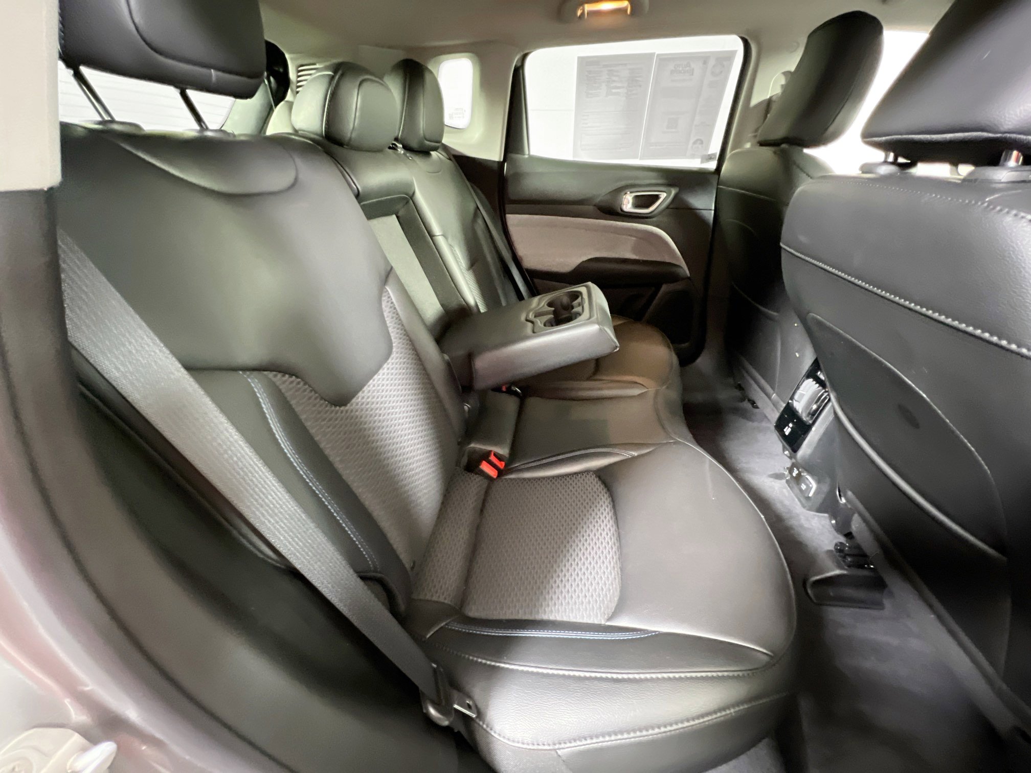 Used 2022 Jeep Compass Latitude w/ Convenience Group image 25