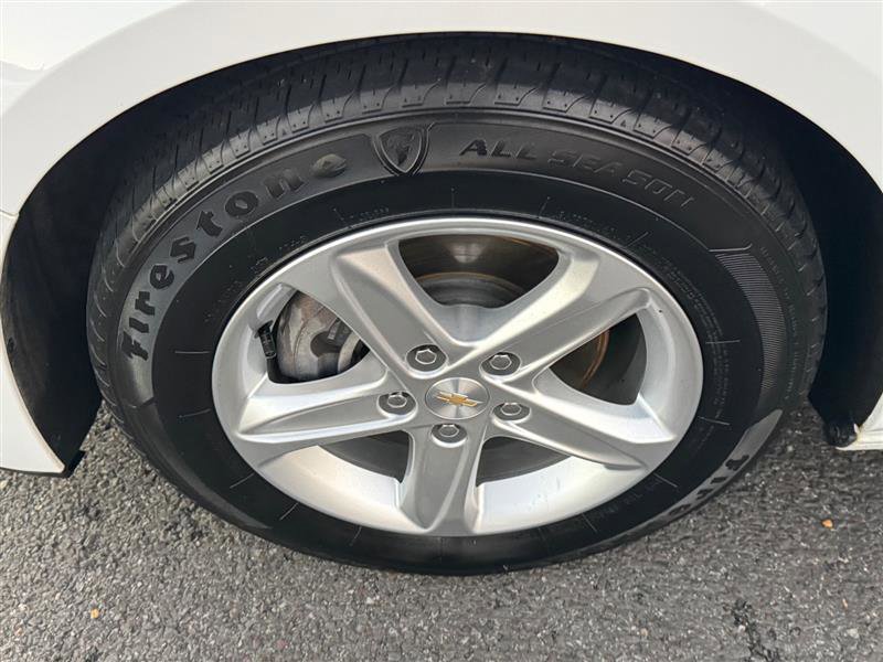 Used 2023 Chevrolet Malibu LS w/ Driver Confidence Package image 28