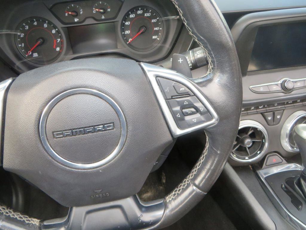 Used 2018 Chevrolet Camaro LT image 13