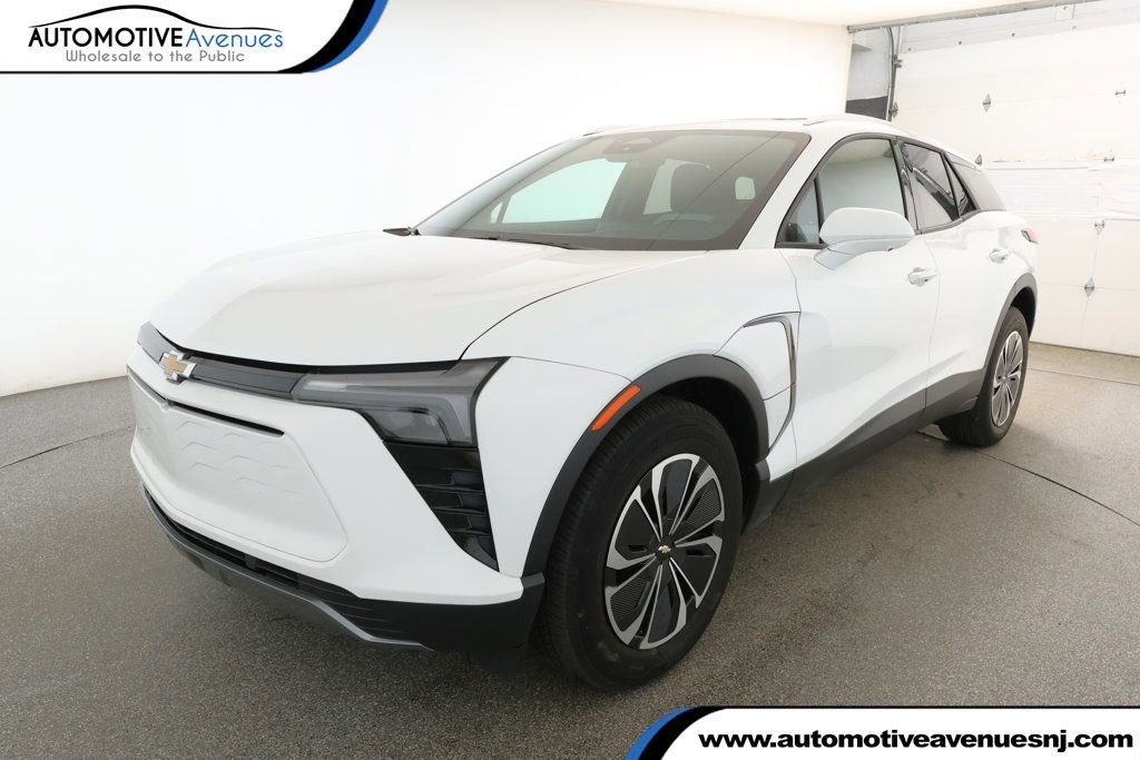 Used 2024 Chevrolet Blazer EV LT image 1
