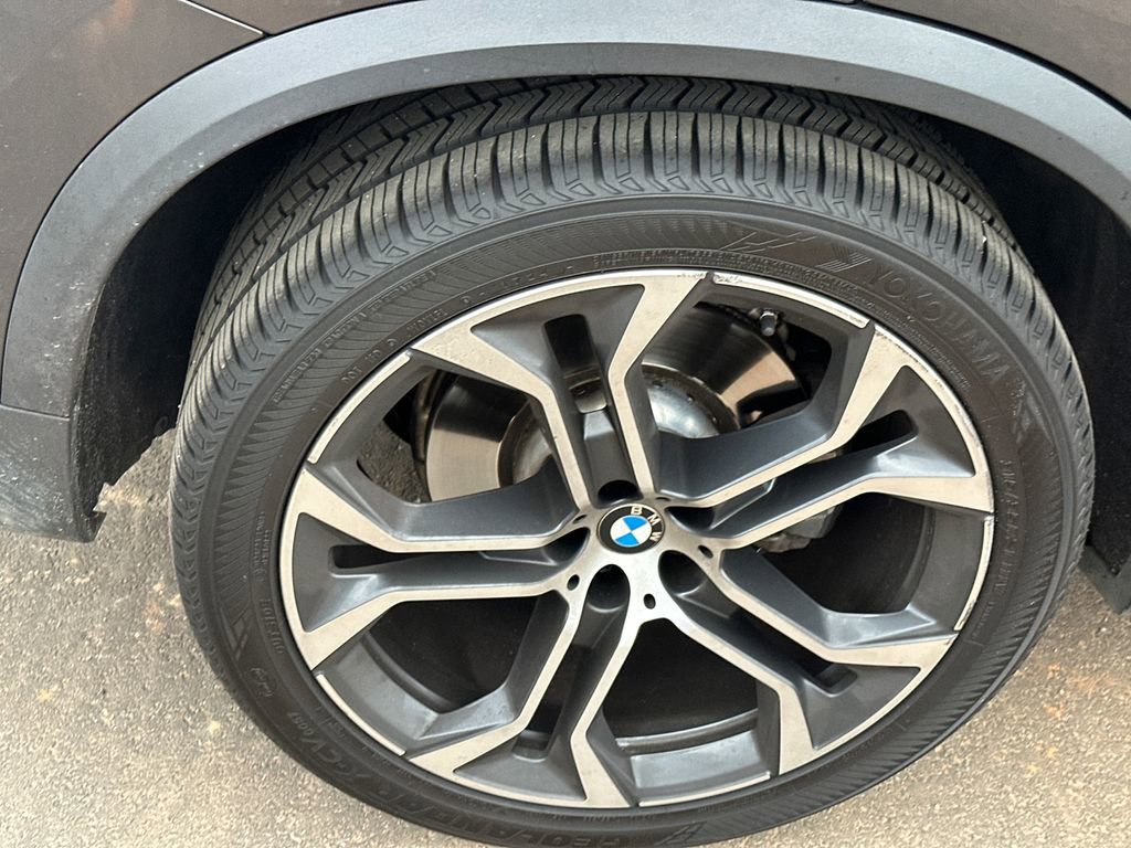 Used 2021 BMW X5 xDrive40i w/ Executive Package image 17