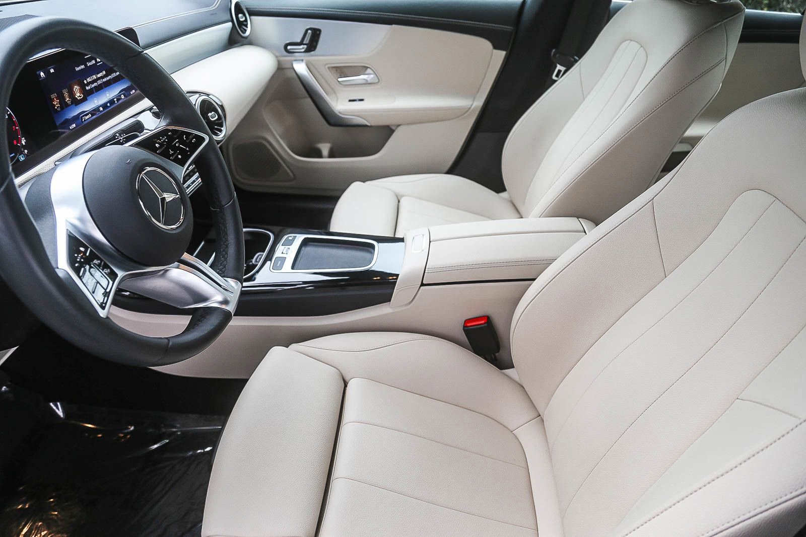 Certified 2025 Mercedes-Benz CLA 250 image 18