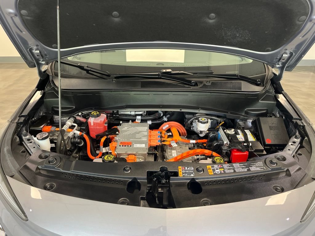 Used 2023 Chevrolet Bolt EUV Premier w/ Super Cruise Package FWD image 23