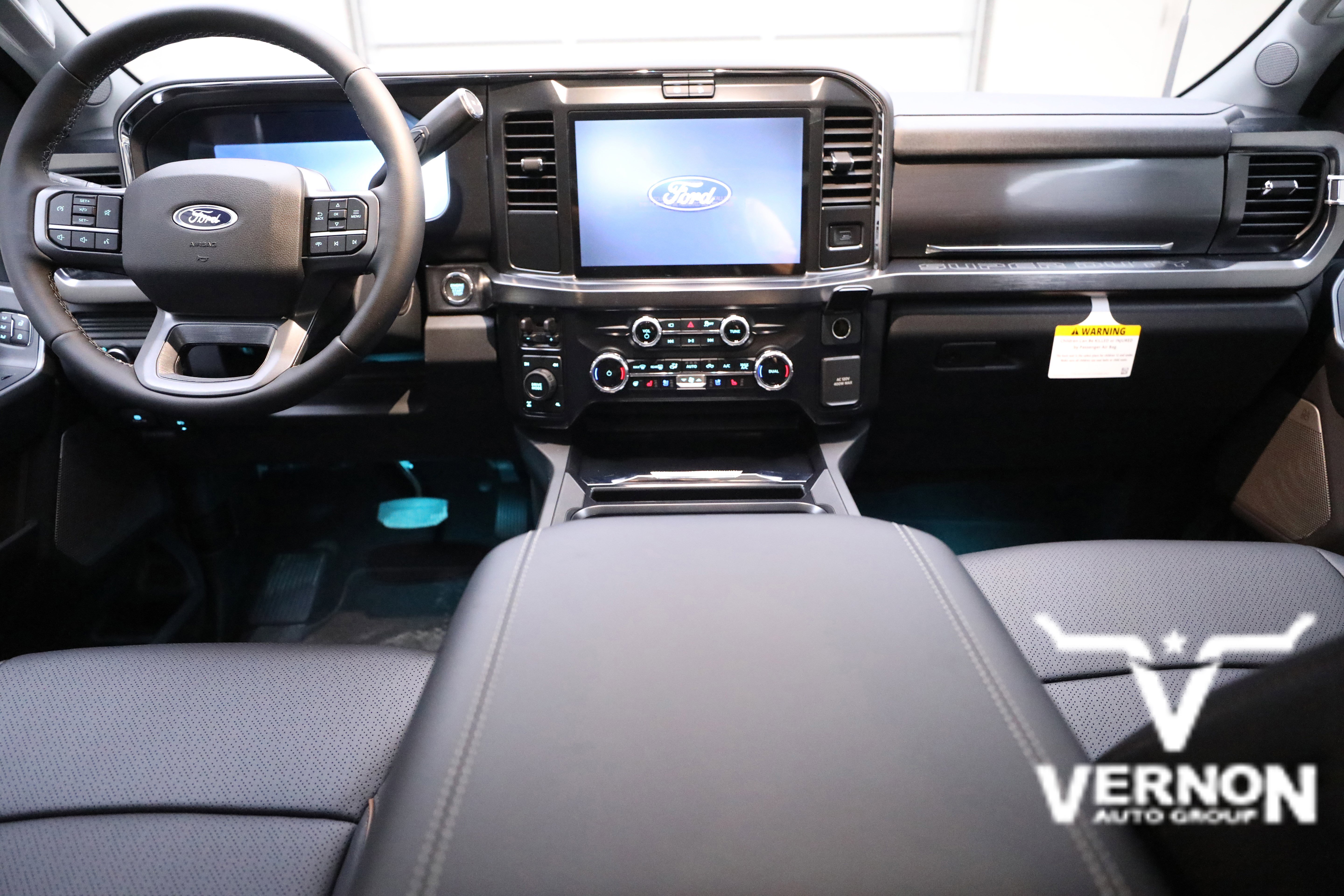 New 2026 Ford F250 Lariat w/ Chrome Package image 13