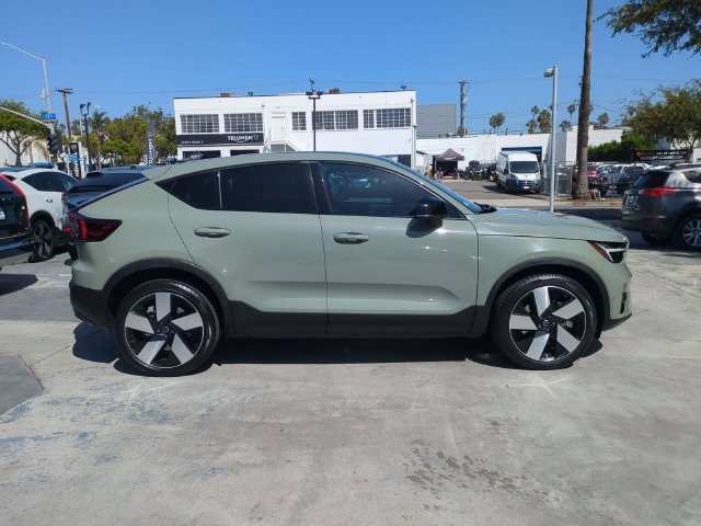 Certified 2023 Volvo C40 P8 Recharge Ultimate AWD/4WD image 2