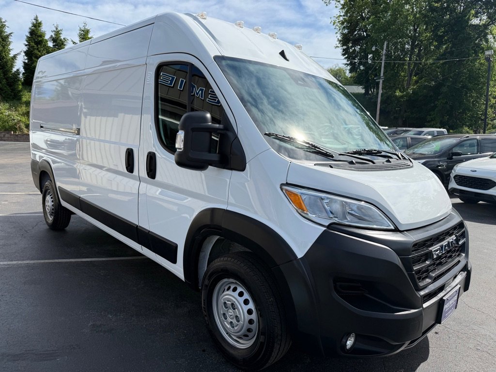 Used 2025 RAM ProMaster 2500 w/ Convenience Group FWD image 7