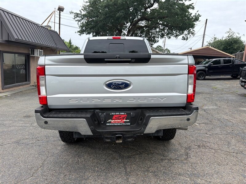 Used 2017 Ford F250 Lariat w/ Lariat Ultimate Package AWD/4WD image 11
