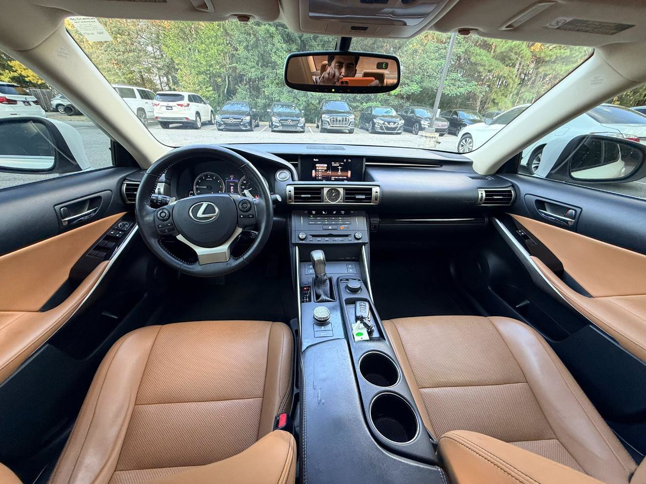 Used 2016 Lexus IS 200t w/ Premium Package RWD image 2