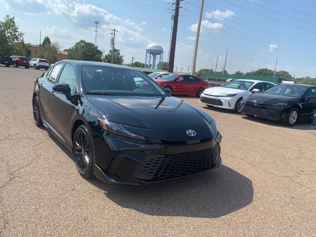 New 2026 Toyota Camry SE image 1