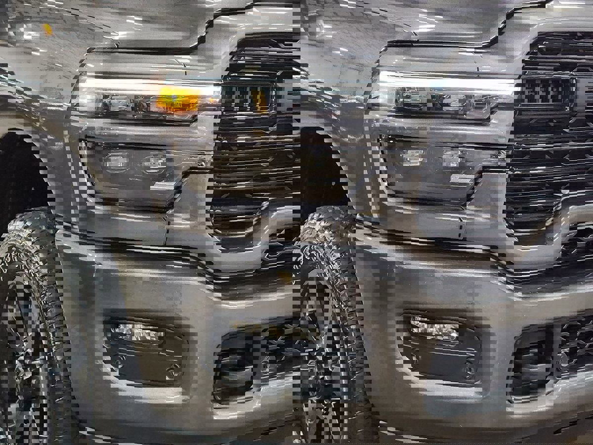 Used 2025 RAM 2500 Laramie w/ Night Edition image 13