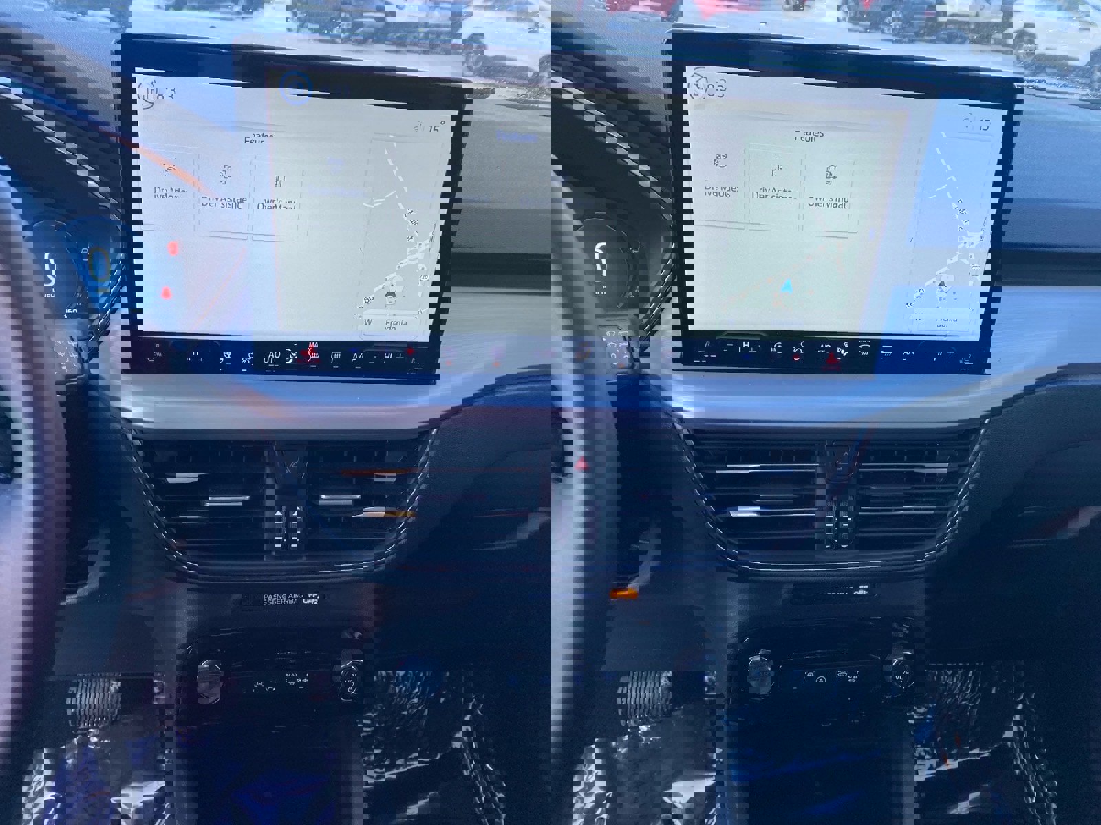 Used 2025 Ford Escape Platinum AWD/4WD image 7