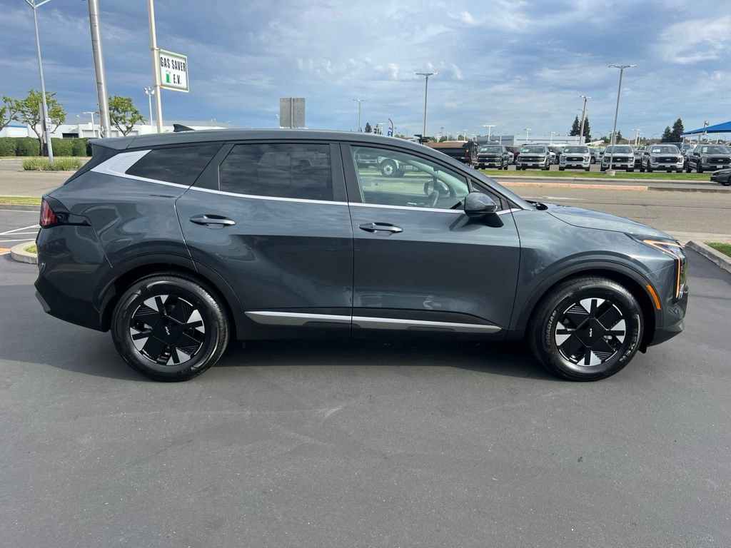 Used 2026 Kia Sportage LX FWD image 14