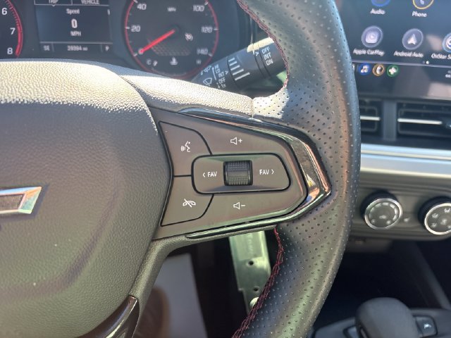 Used 2025 Chevrolet Trax RS w/ Sunroof Package FWD image 12