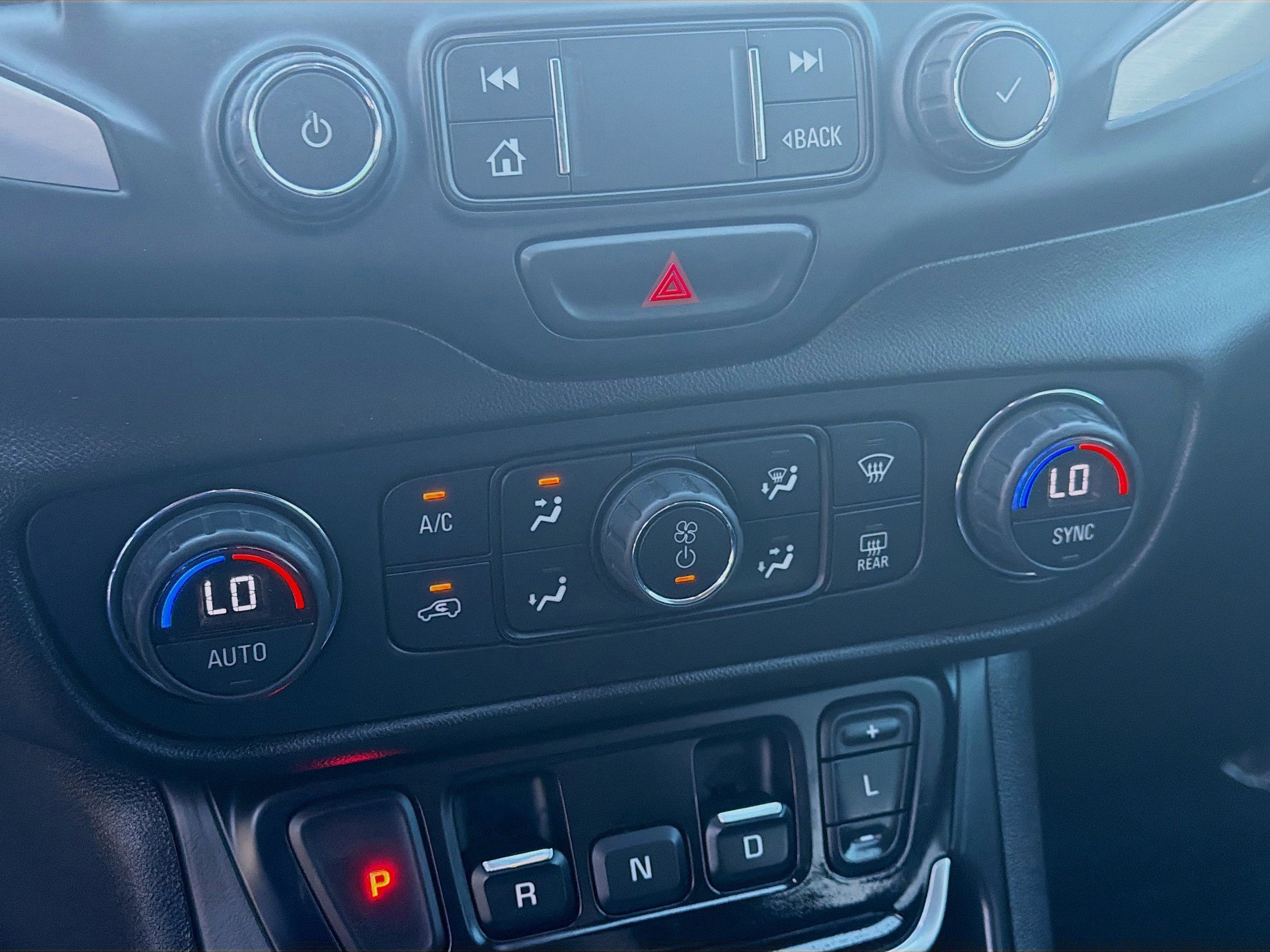 Used 2020 GMC Terrain Denali w/ Denali Premium Package image 14