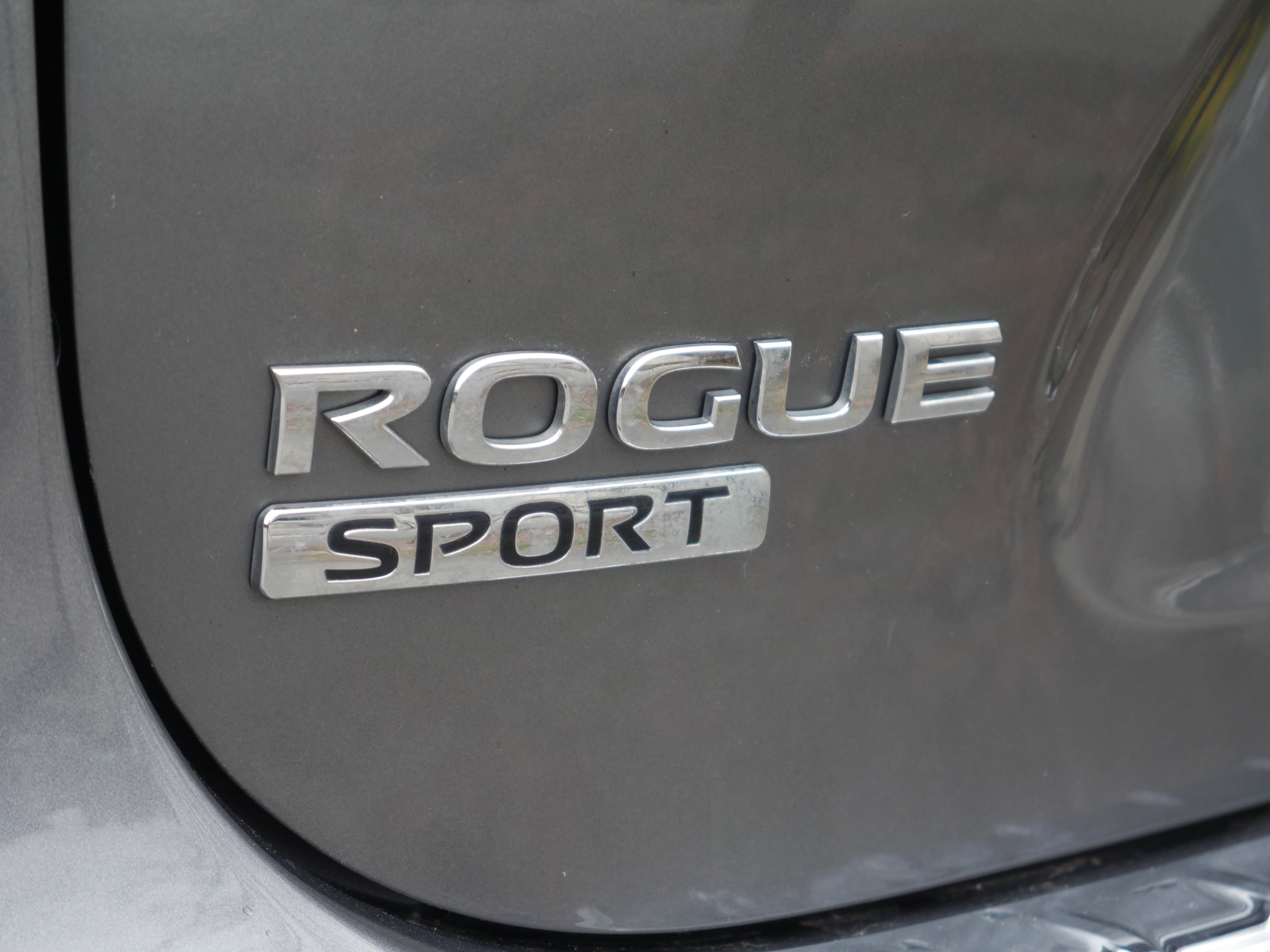 Used 2017 Nissan Rogue Sport SL image 20