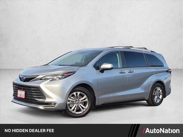 Used 2024 Toyota Sienna Platinum AWD/4WD video 1