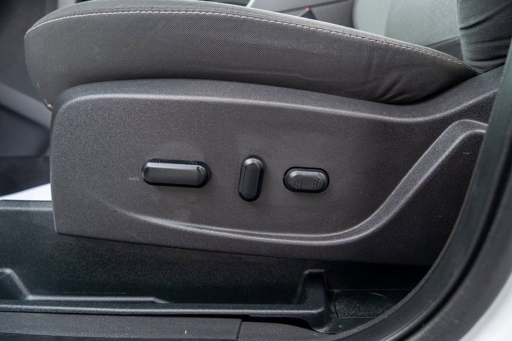 Used 2019 Ford Escape SE image 26