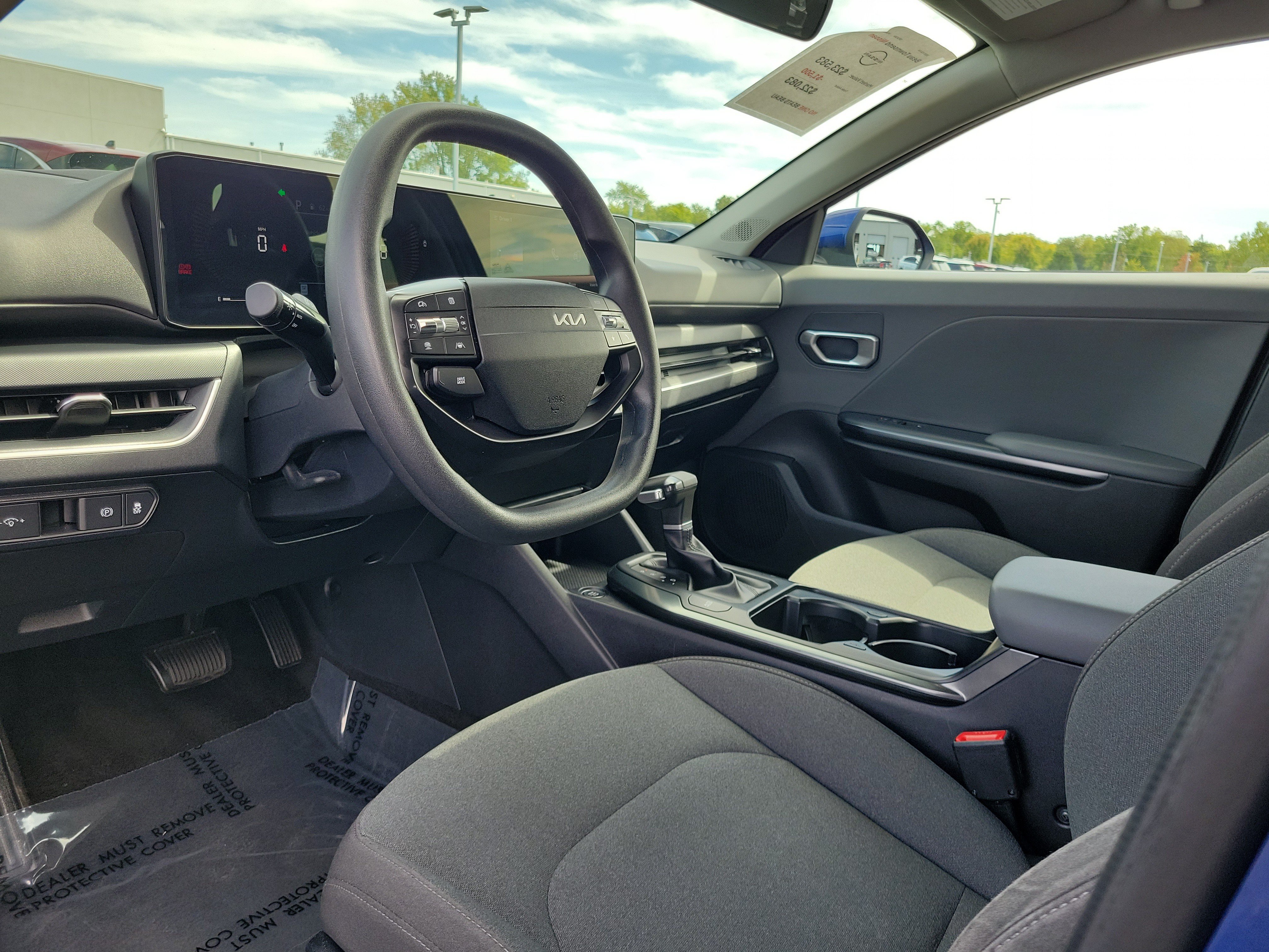 Used 2025 Kia K4 FWD image 19