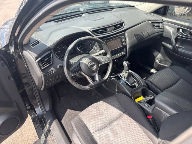 Used 2020 Nissan Rogue SV w/ Sun & Sound Touring Package AWD/4WD image 9
