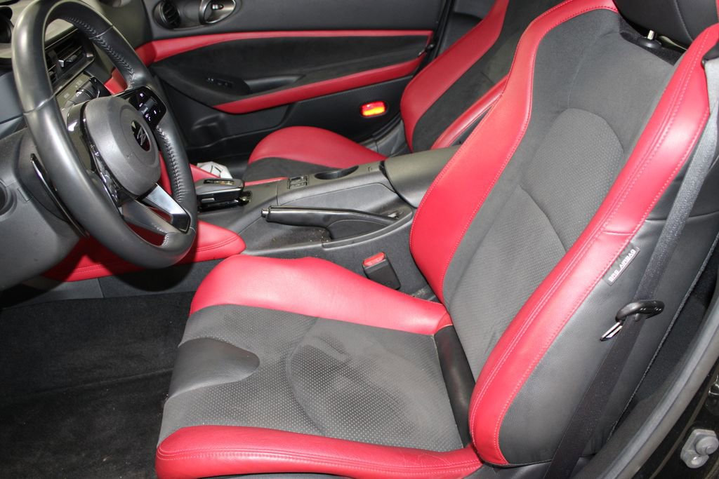 Used 2024 Nissan Z Performance w/ Floor Mat Package image 16