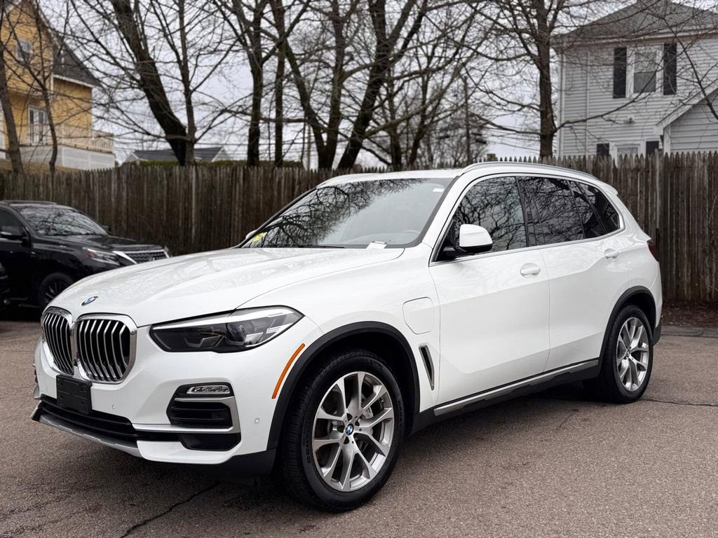 Used 2021 BMW X5 xDrive45e w/ Premium Package 3 AWD/4WD image 2