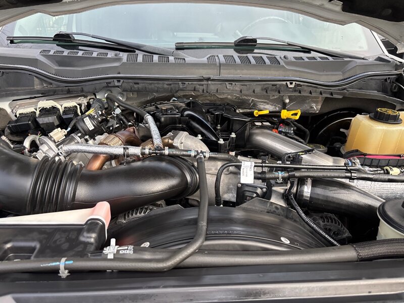 Used 2018 Ford F250 Lariat w/ Lariat Ultimate Package image 34