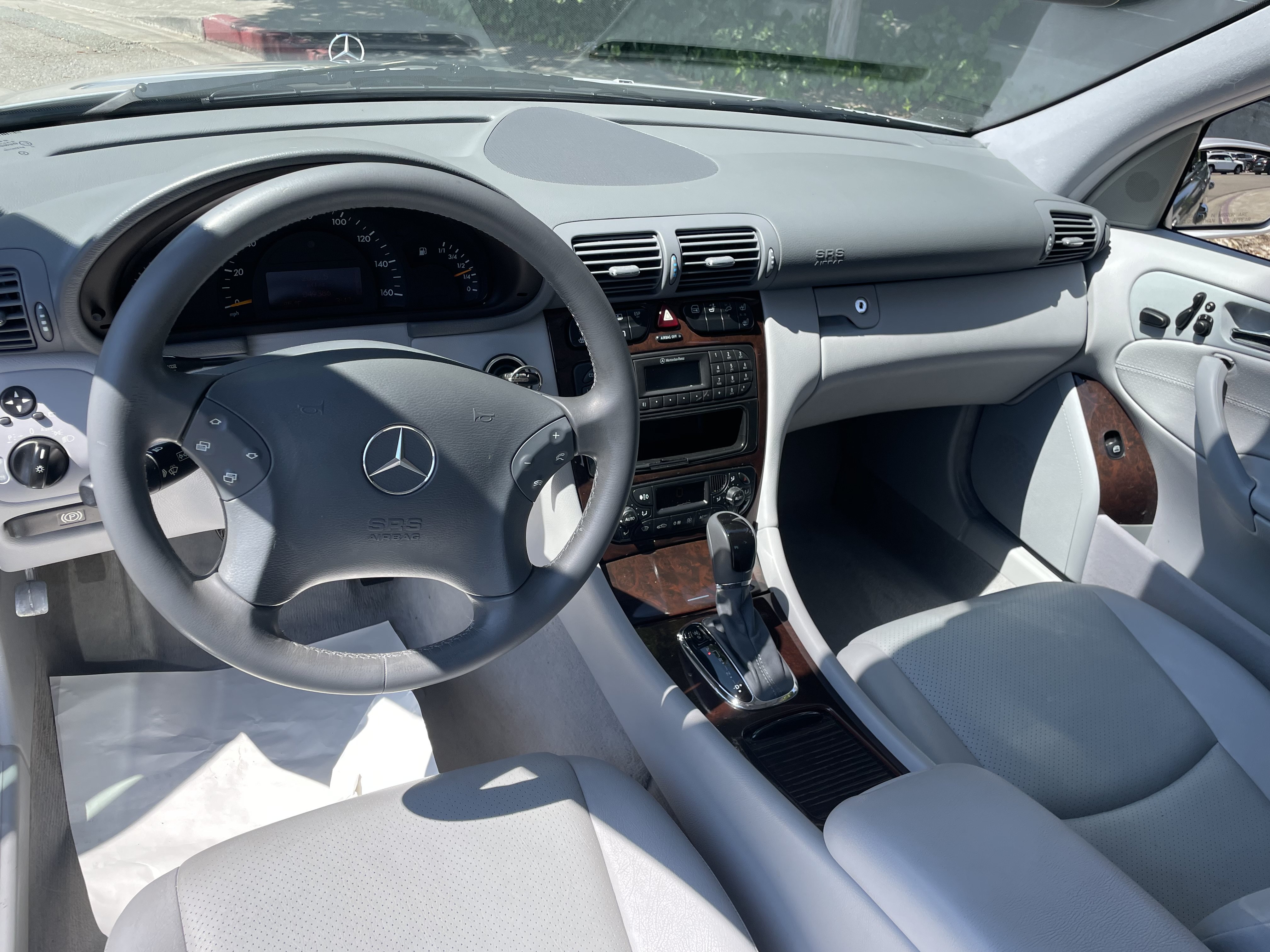 Used 2003 Mercedes-Benz C 320 Sedan image 8