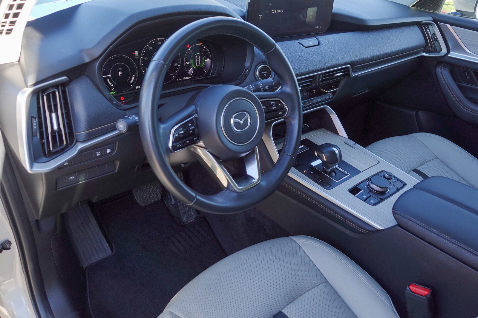 Certified 2024 MAZDA CX-90 Plug-In Hybrid w/ Preferred image 9