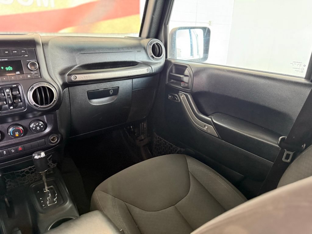 Used 2018 Jeep Wrangler Unlimited Sport S AWD/4WD image 42