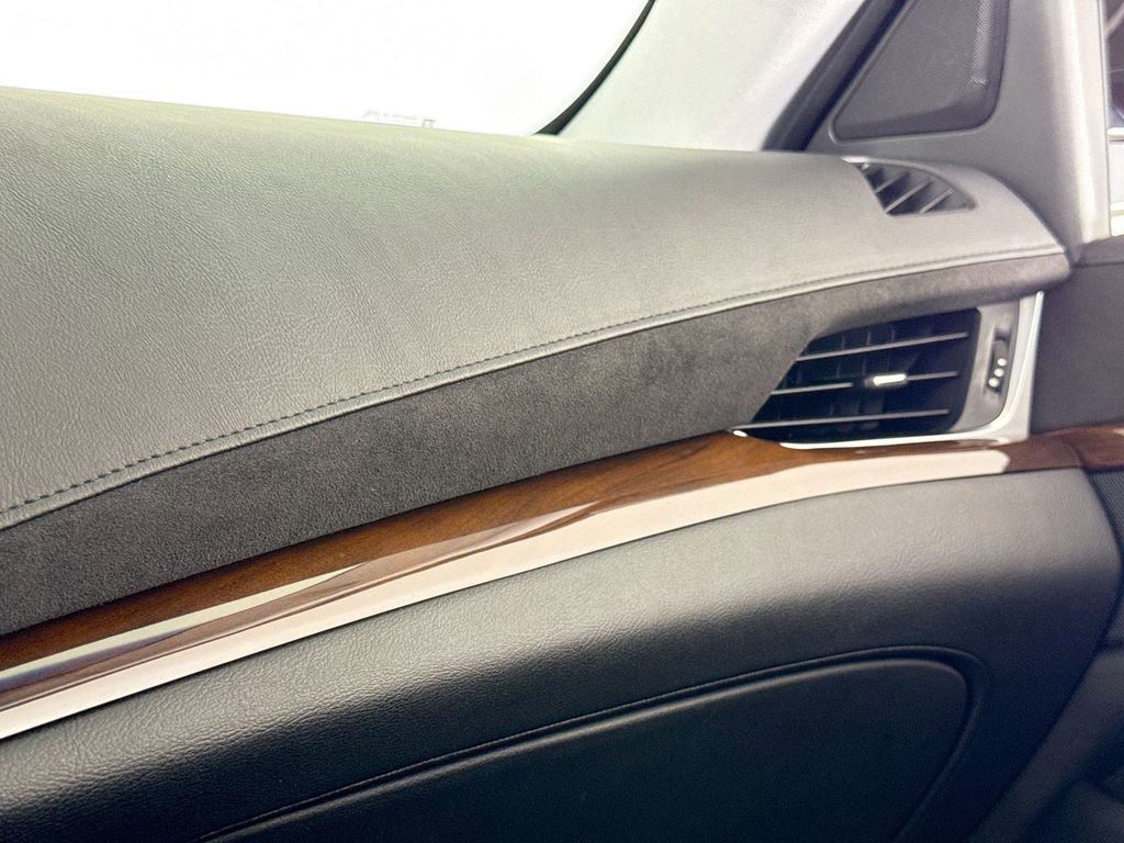 Used 2019 Cadillac Escalade Luxury image 22